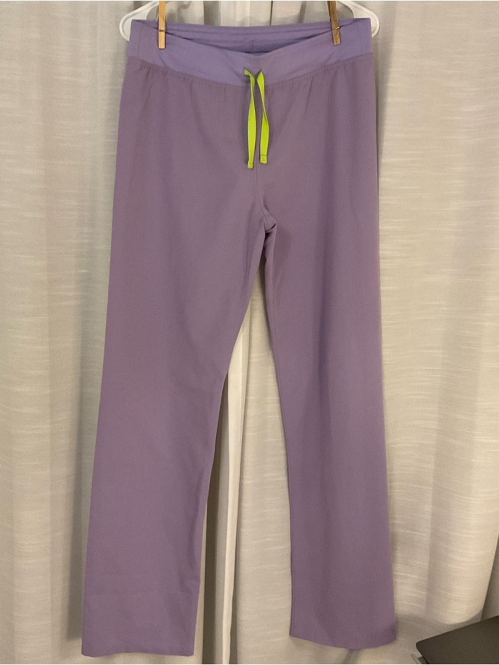 Fig’s Livingston Scrub pant
